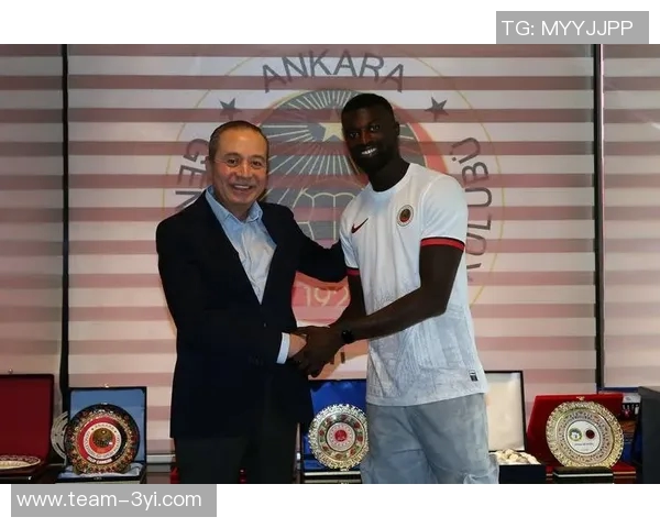 法媒报道姆巴耶获准参赛洲际杯后将加入塞内加尔国家队